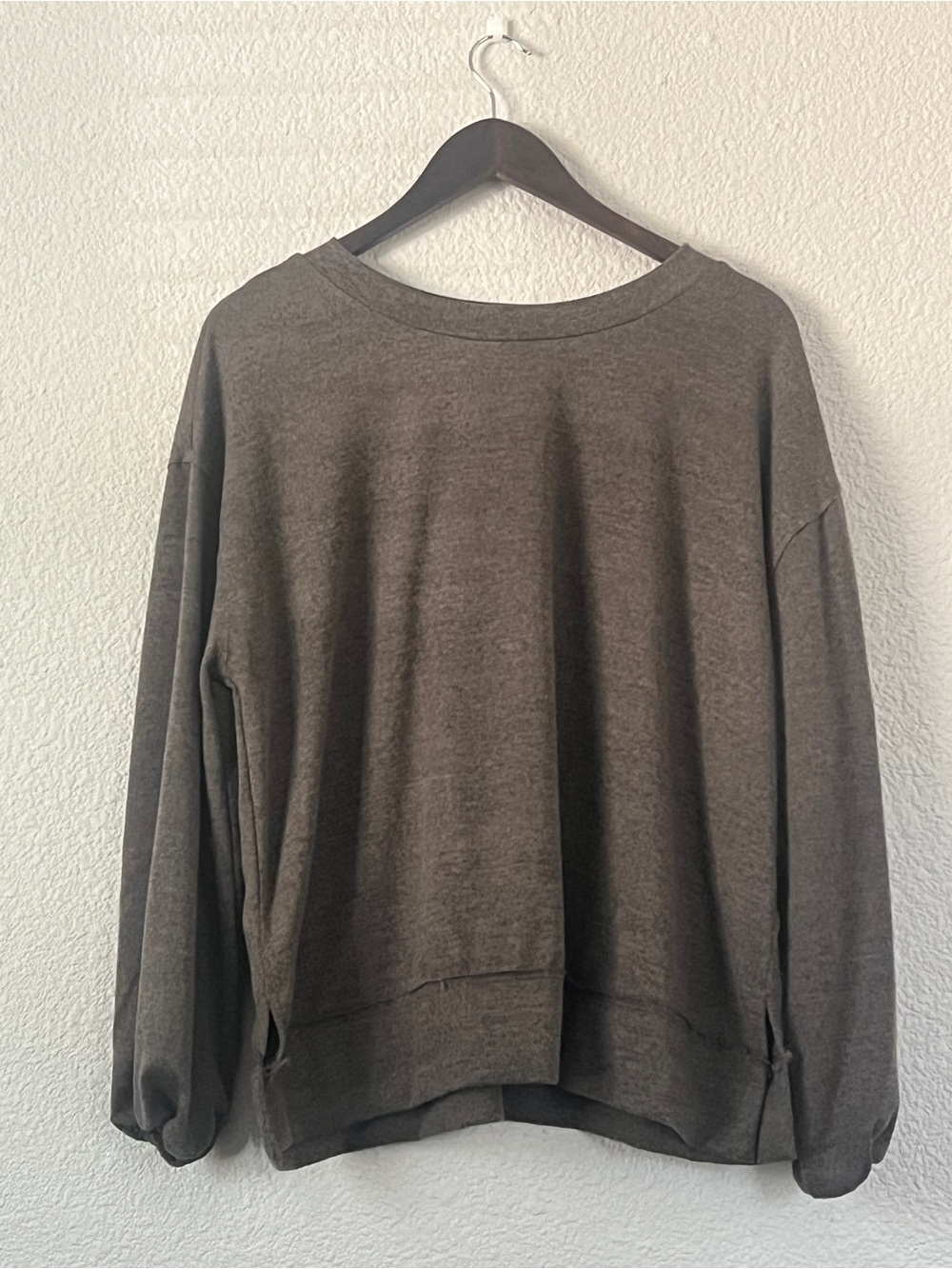 Andrée by Unit Mocha Brown Relaxed Pullover Top Size L